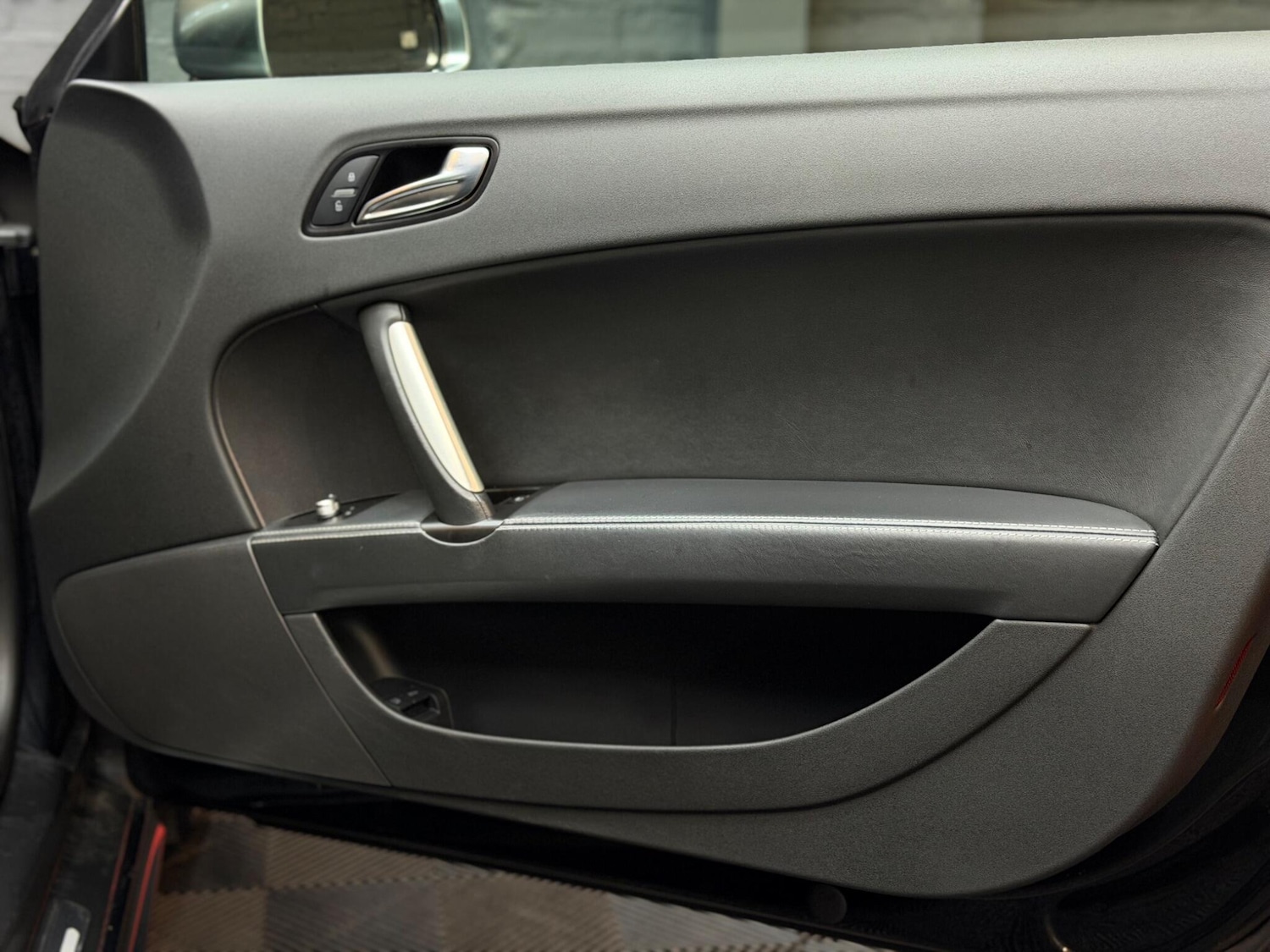 Used Audi TT 2012 for sale - 77939665: Photo 37