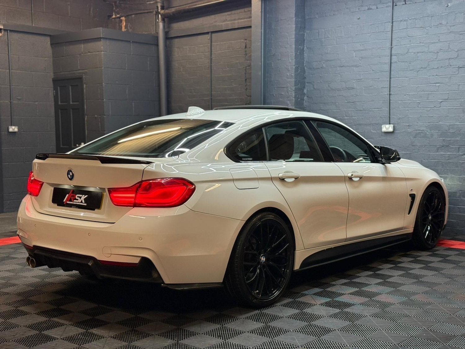 Used BMW 4 Series 2017 for sale - 76913487: Photo 11