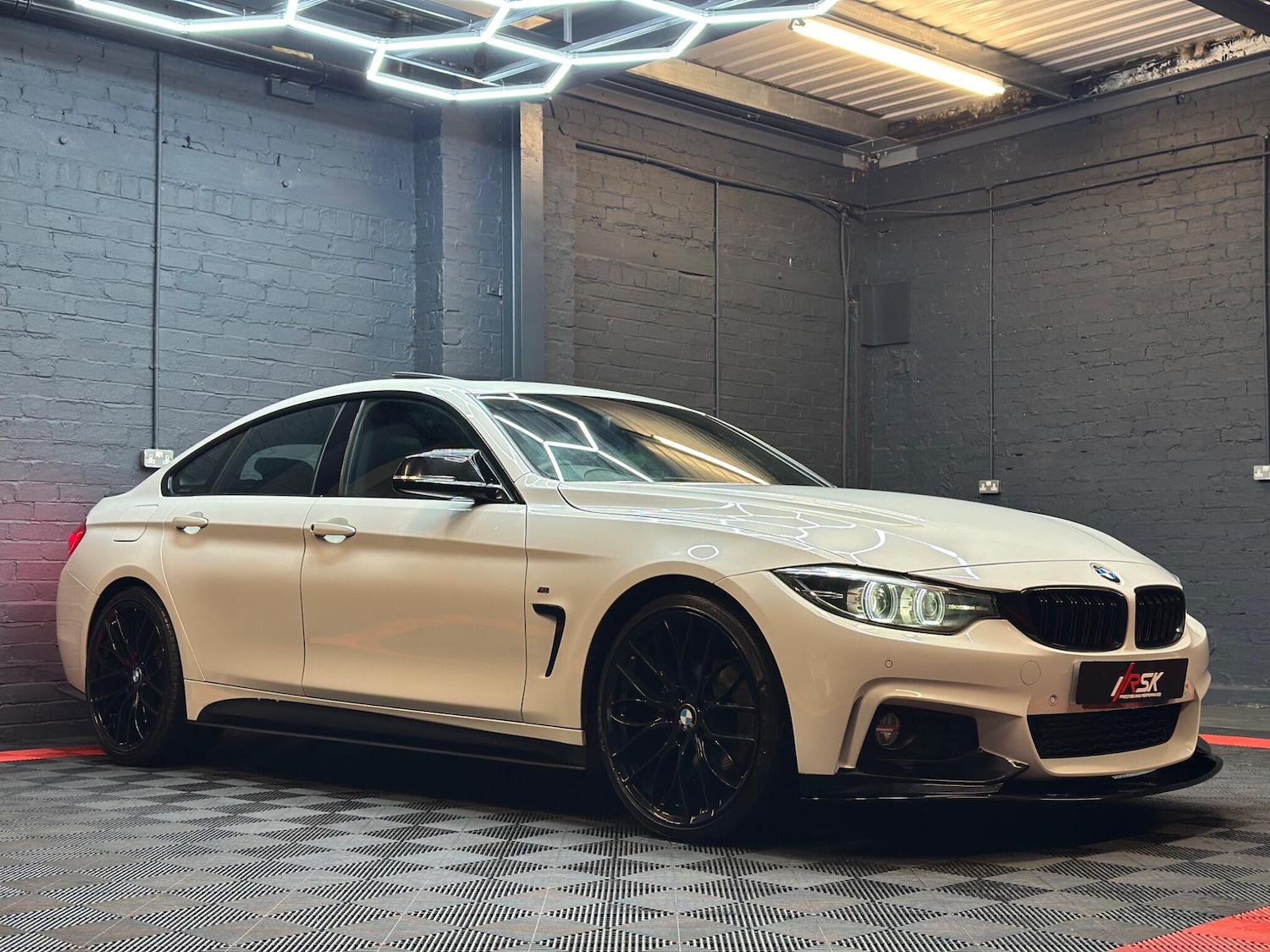 Used BMW 4 Series 2017 for sale - 76913487: Photo 4