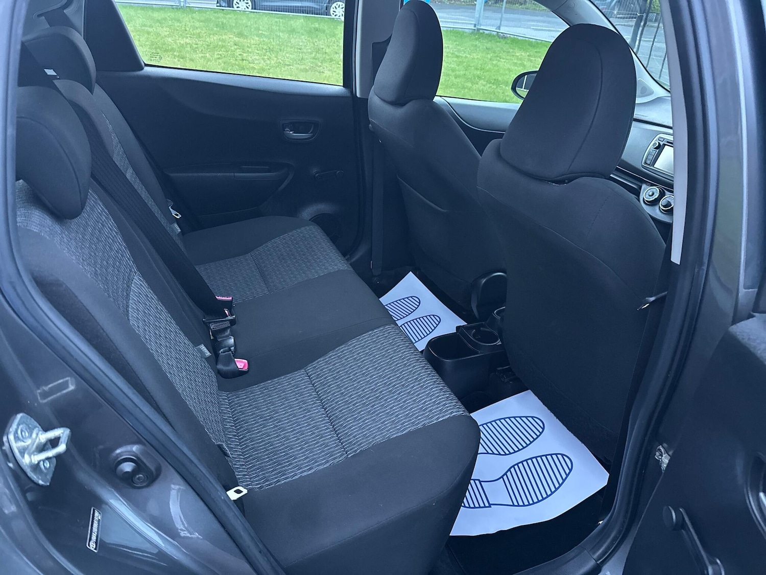 Used Toyota Yaris 2013 for sale - 76899636: Photo 11