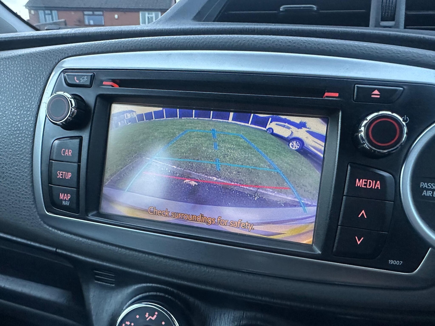 Used Toyota Yaris 2013 for sale - 76899636: Photo 17