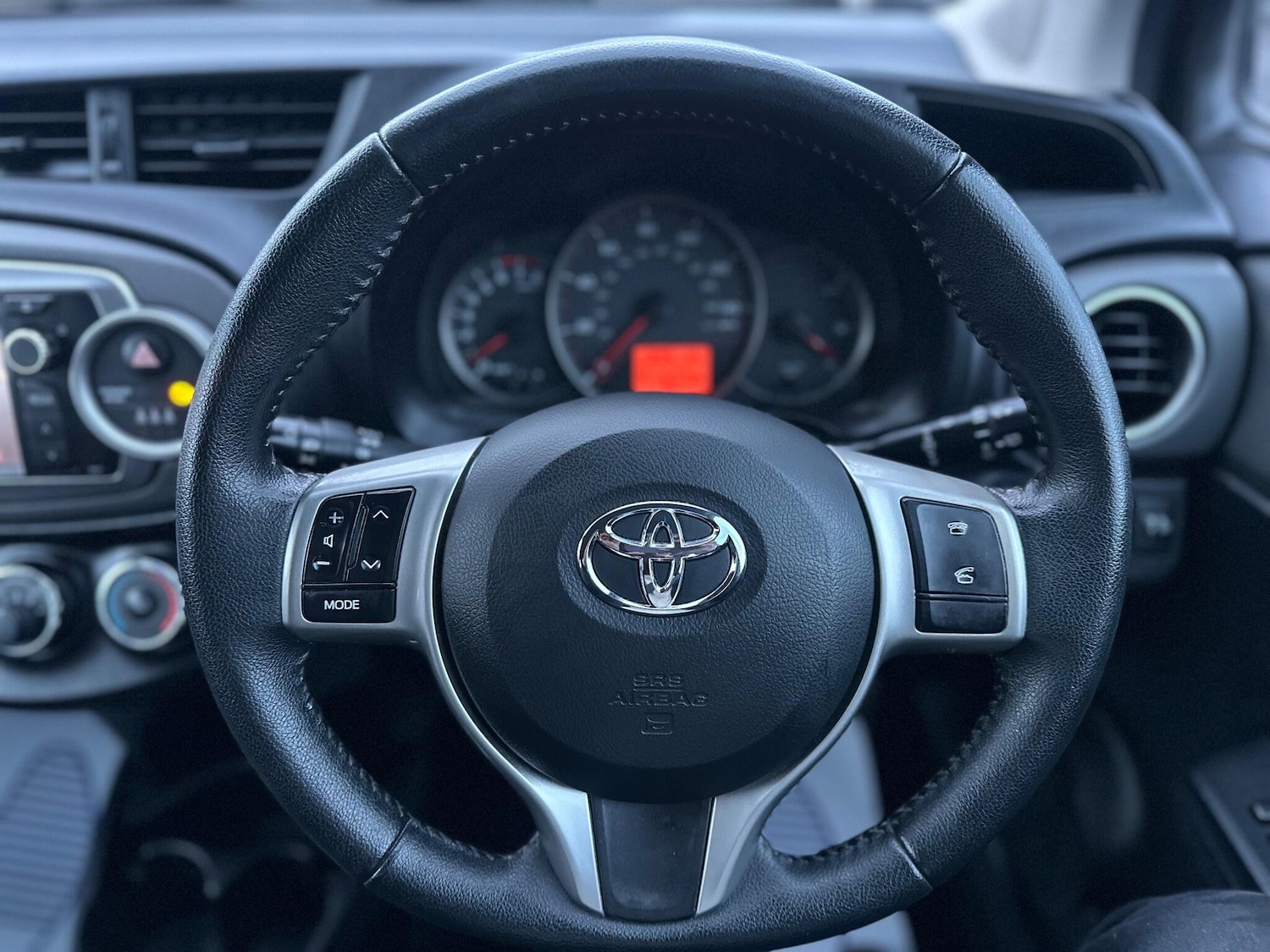 Used Toyota Yaris 2013 for sale - 76899636: Photo 20