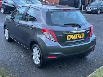 Used Toyota Yaris 2013 for sale - 76899636: Photo