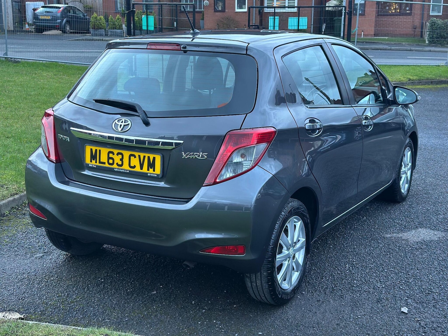 Used Toyota Yaris 2013 for sale - 76899636: Photo 5