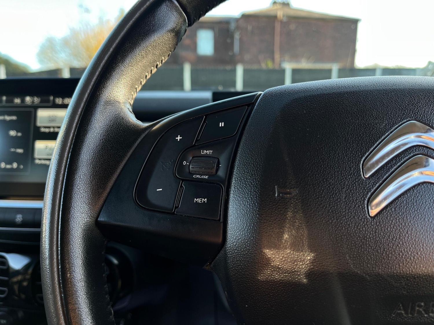 Used Citroen C4 Cactus 2015 for sale - 76607080: Photo 31