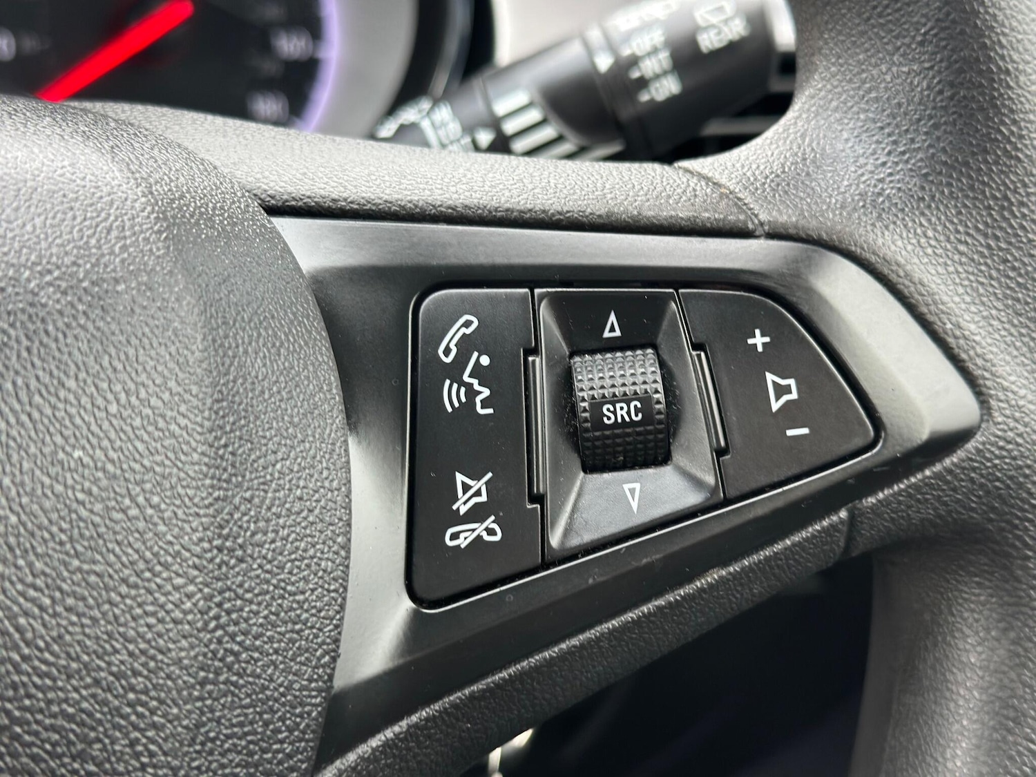 Used Vauxhall Astra 2018 for sale - 76620515: Photo 18