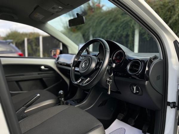 Used Volkswagen up! 2015 for sale - 76239452: Photo 11