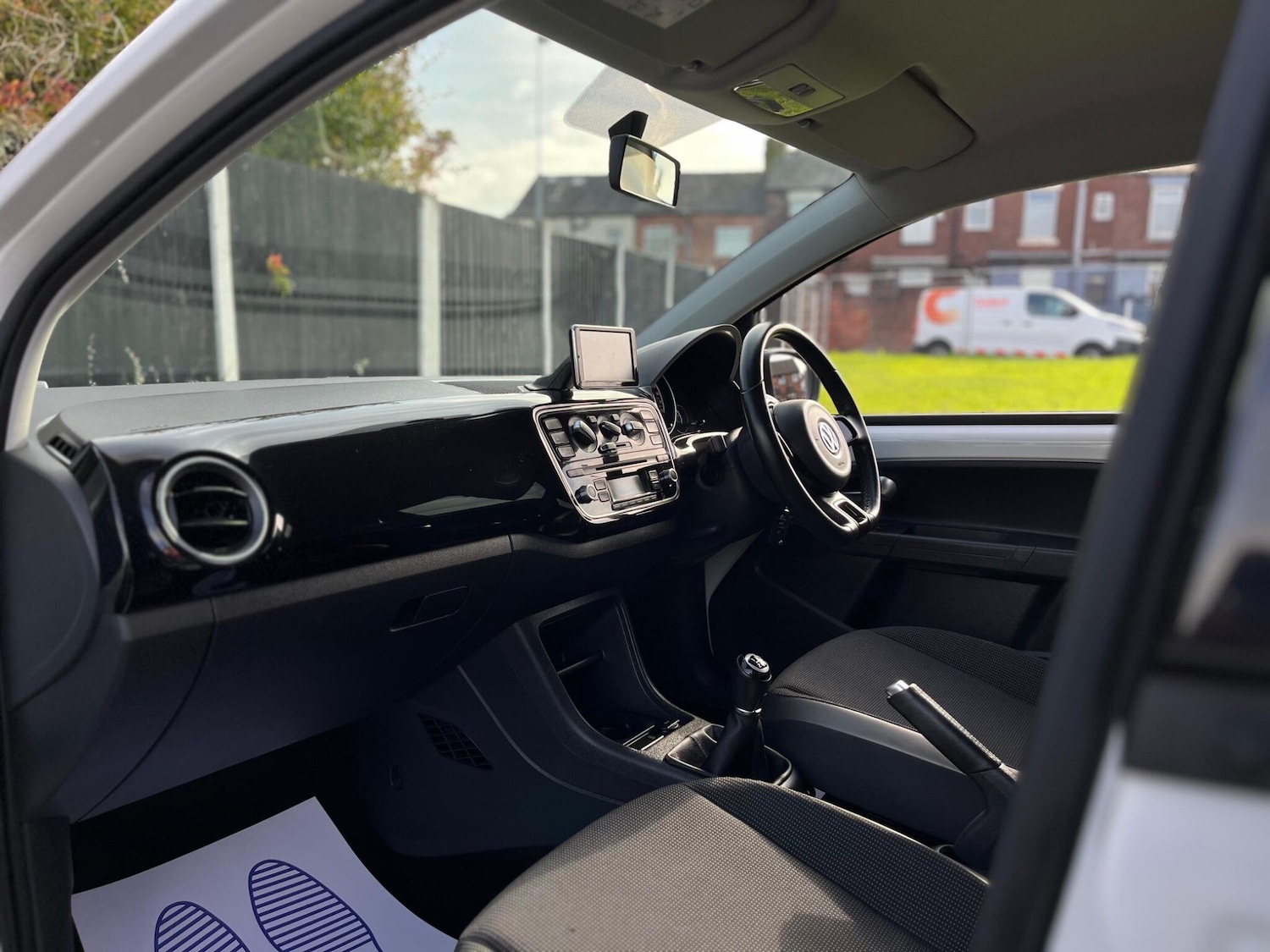 Used Volkswagen up! 2015 for sale - 76239452: Photo 13