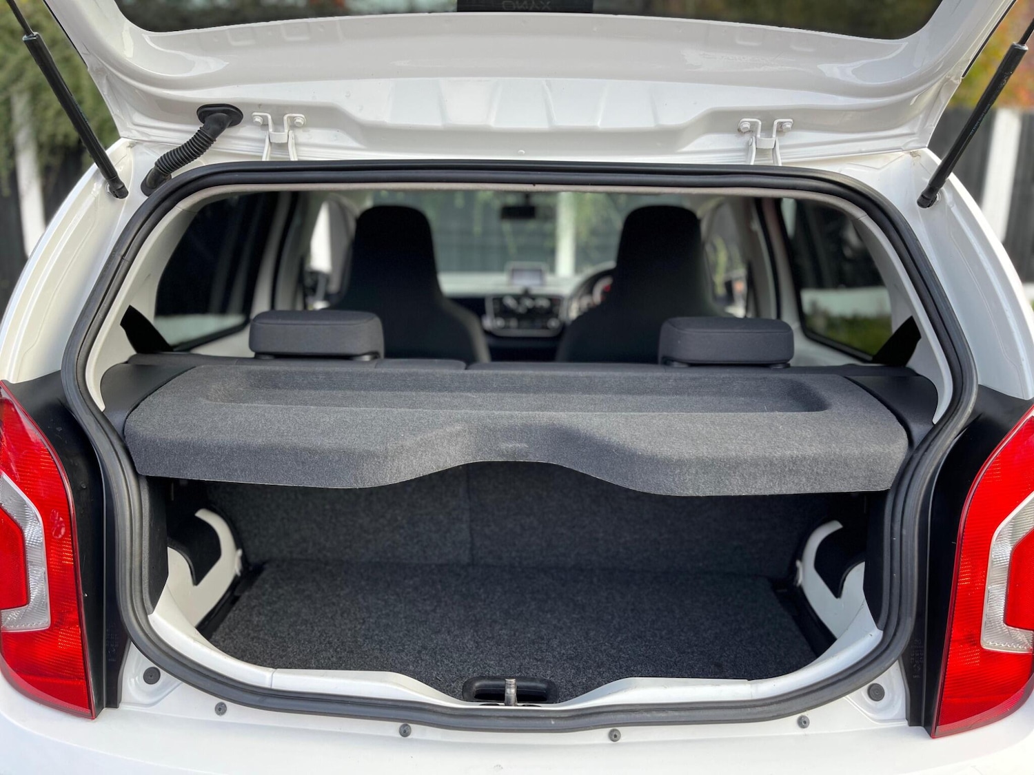 Used Volkswagen up! 2015 for sale - 76239452: Photo 25