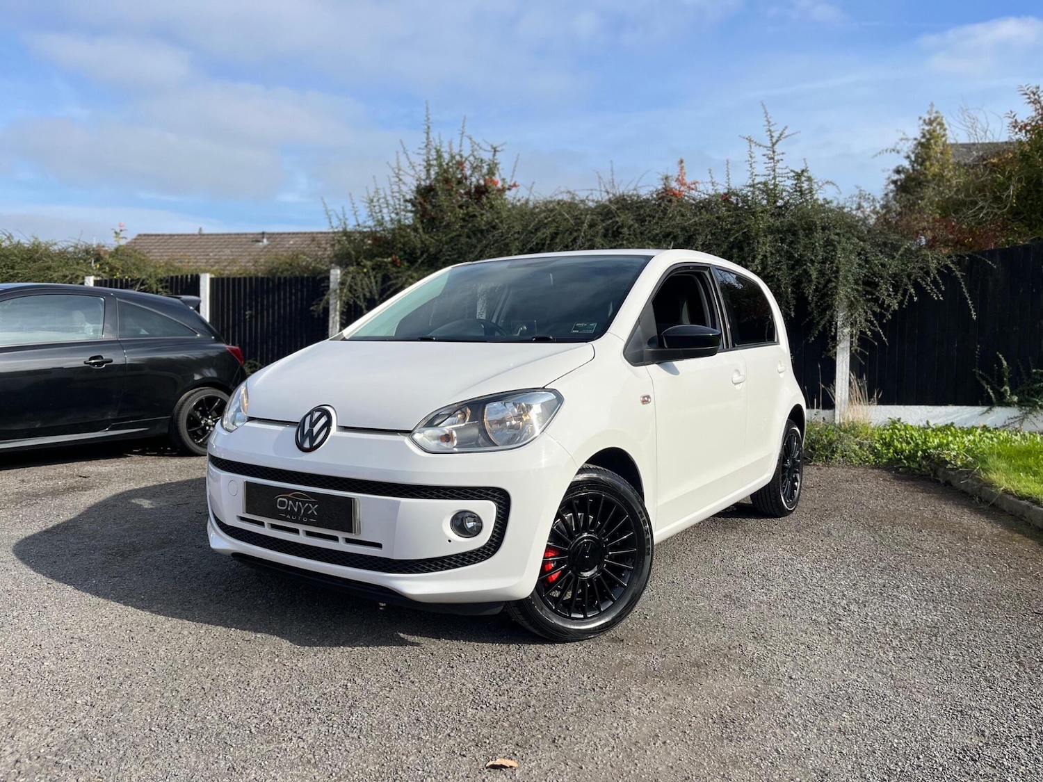 Used Volkswagen up! 2015 for sale - 76239452: Photo 3
