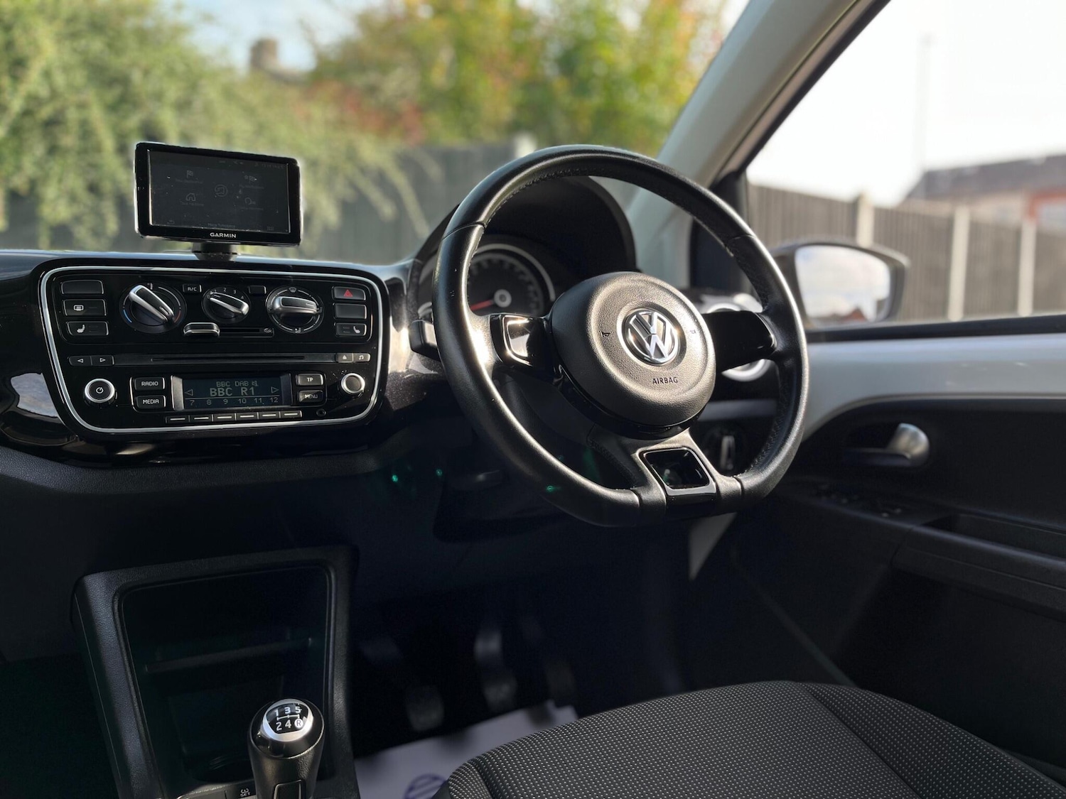 Used Volkswagen up! 2015 for sale - 76239452: Photo 9