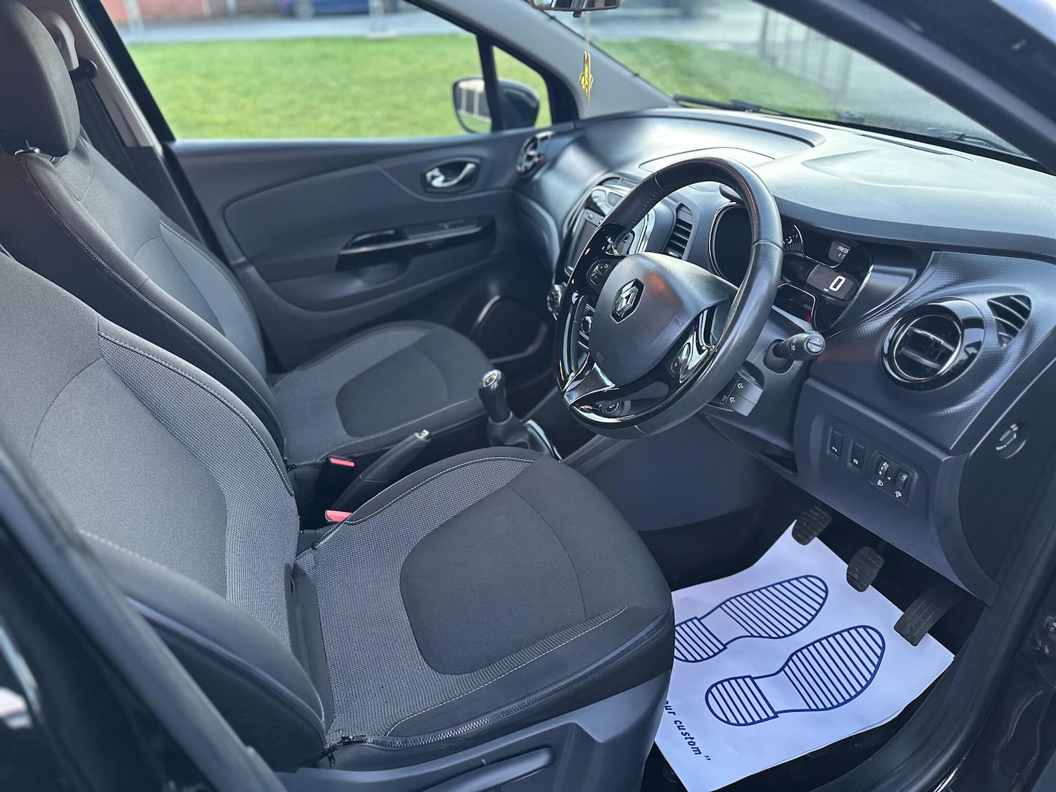 Used Renault Captur 2015 for sale - 76926720: Photo 15