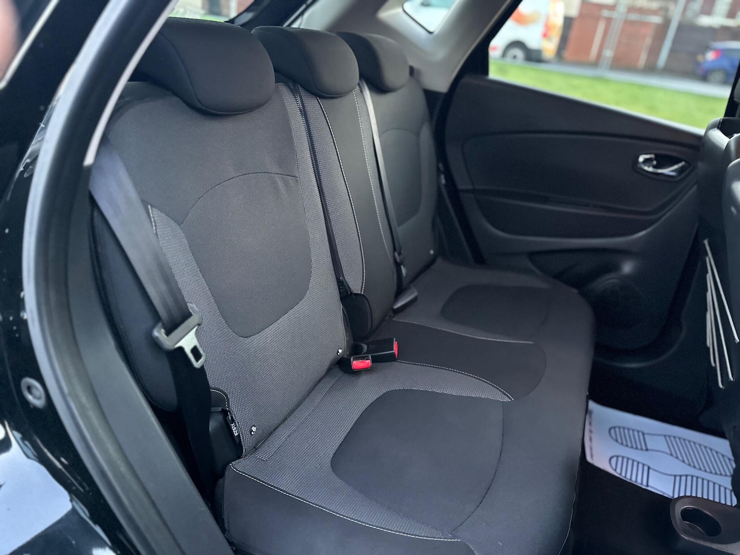 Used Renault Captur 2015 for sale - 76926720: Photo 16