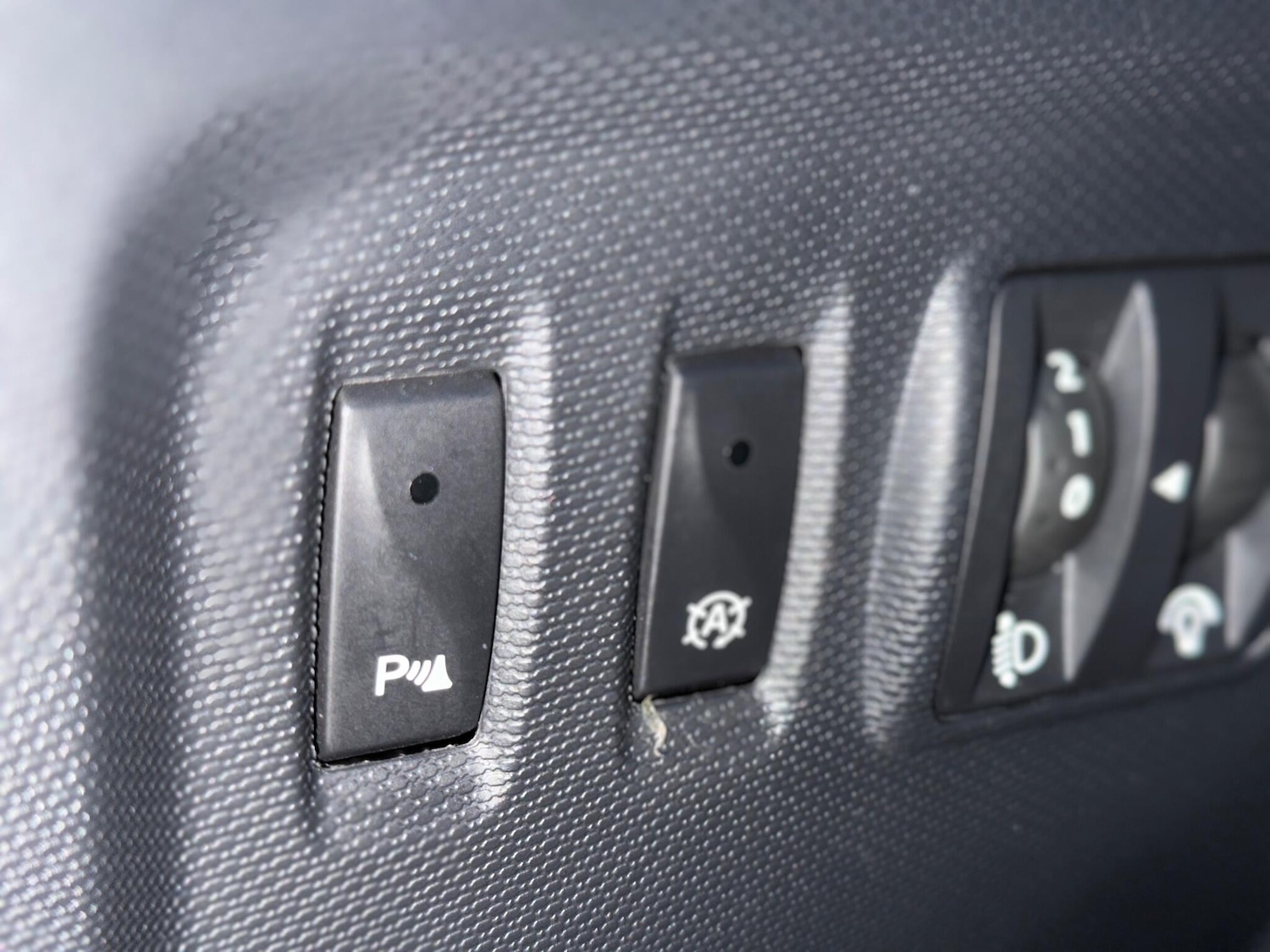 Used Renault Captur 2015 for sale - 76926720: Photo 19