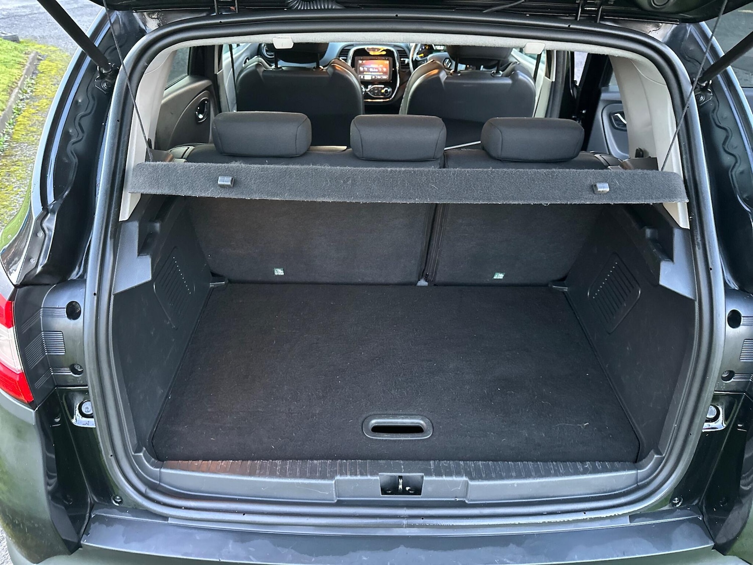 Used Renault Captur 2015 for sale - 76926720: Photo 30