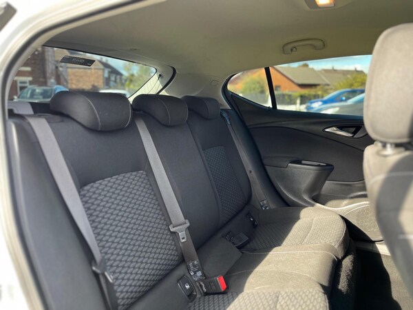 Used Vauxhall Astra 2016 for sale - 76043227: Photo 17