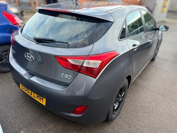 Used Hyundai i30 2013 for sale - 76965579: Photo