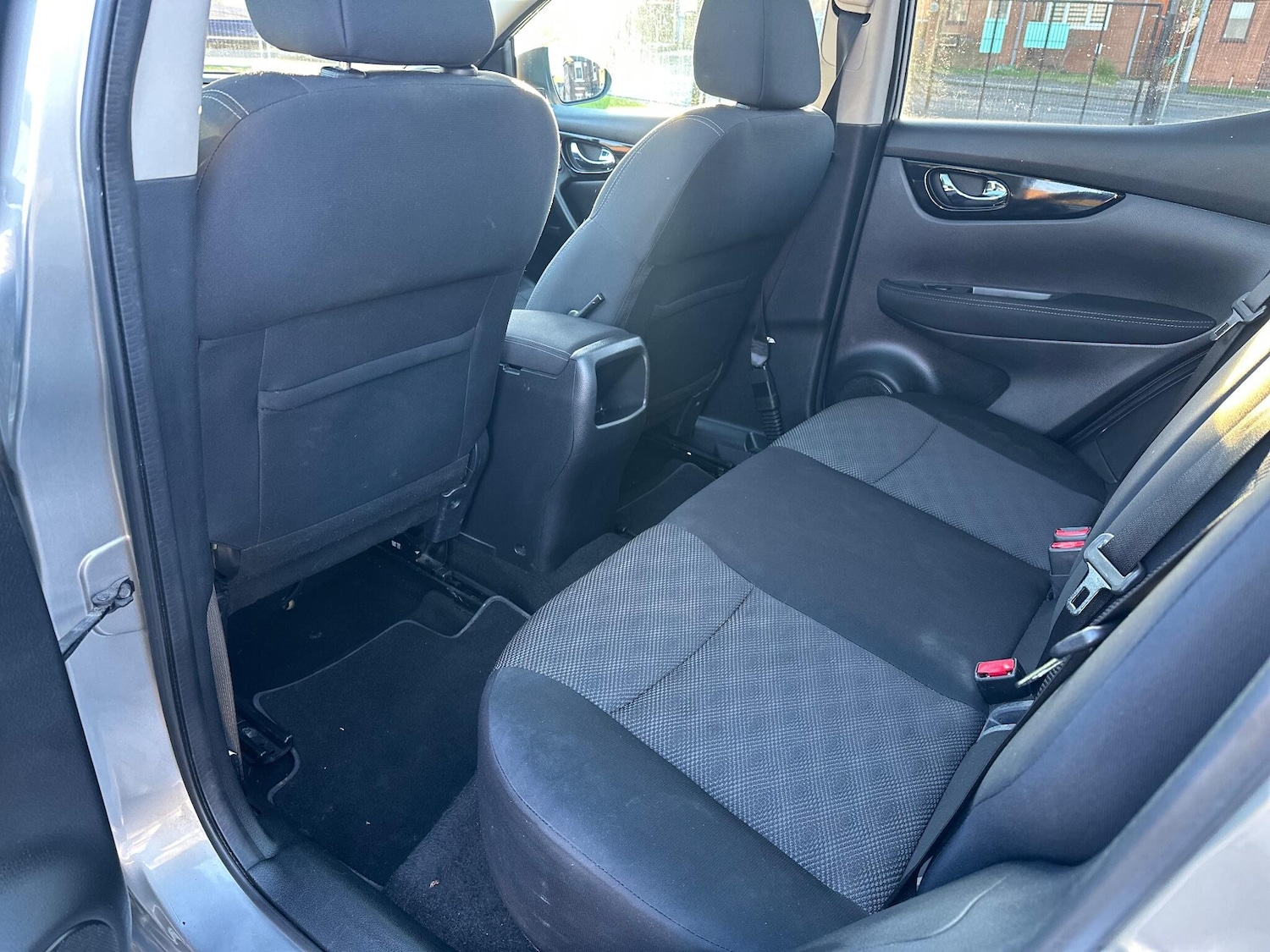 Used Nissan Qashqai 2015 for sale - 76645862: Photo 16