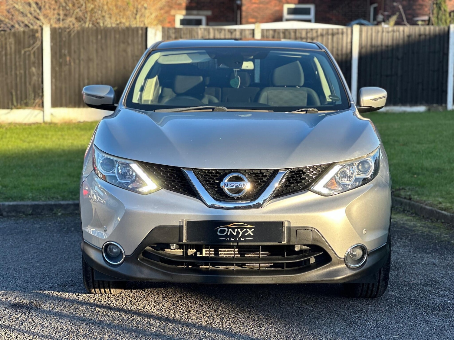 Used Nissan Qashqai 2015 for sale - 76645862: Photo 2