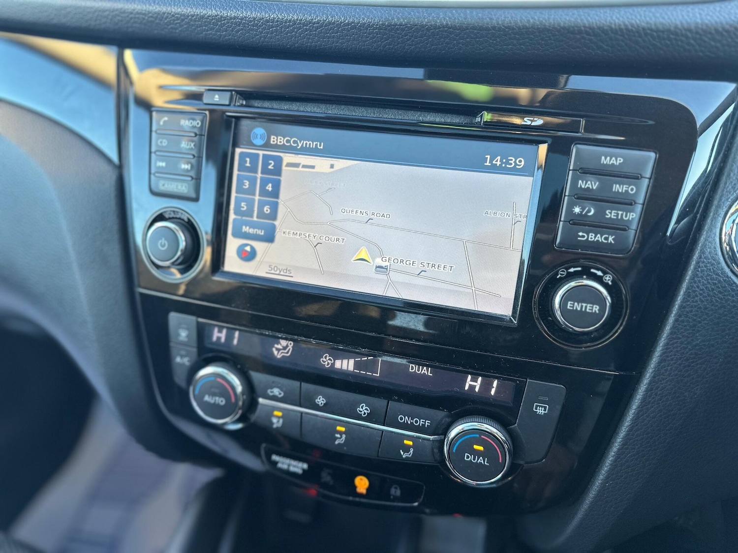 Used Nissan Qashqai 2015 for sale - 76645862: Photo 25