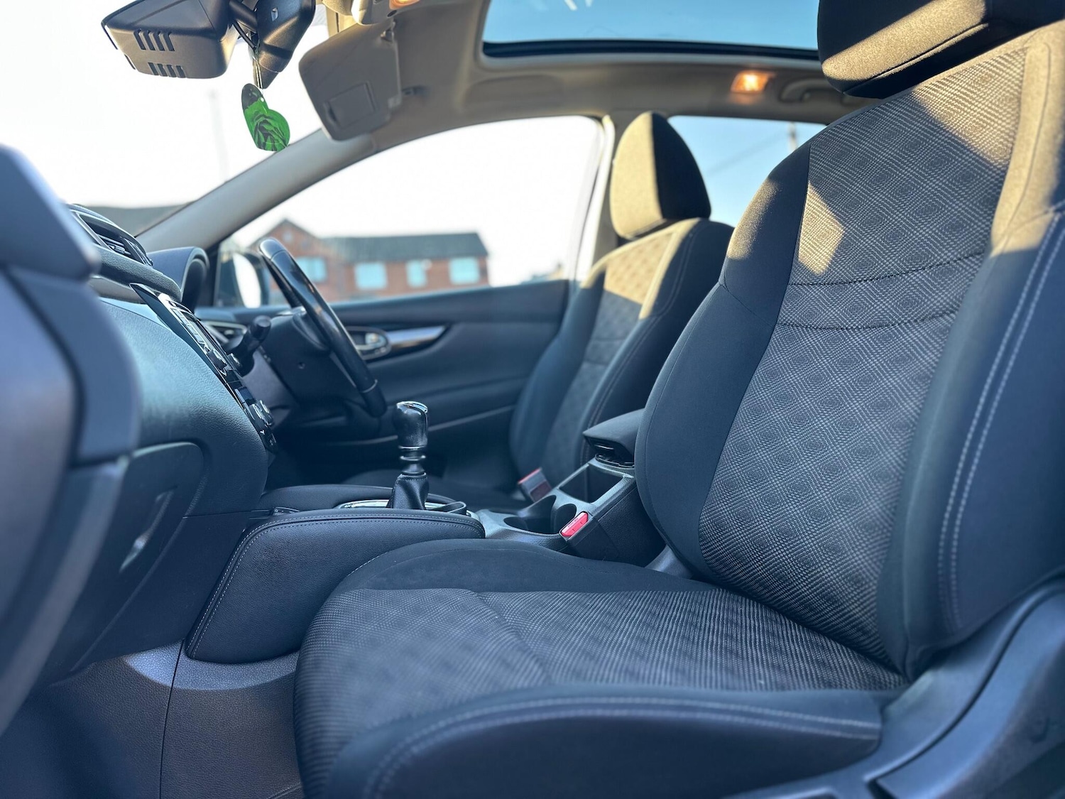 Used Nissan Qashqai 2015 for sale - 76645862: Photo 36