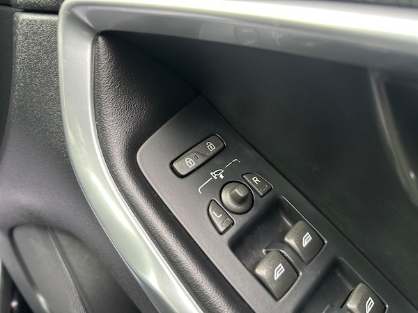 Used Volvo V40 2015 for sale - 76251506: Photo 14