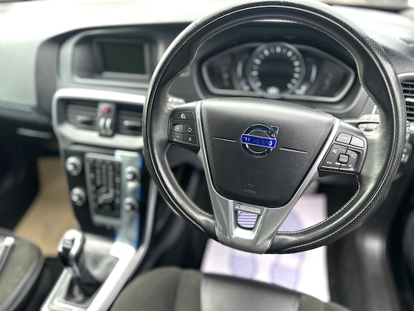 Used Volvo V40 2015 for sale - 76251506: Photo 27