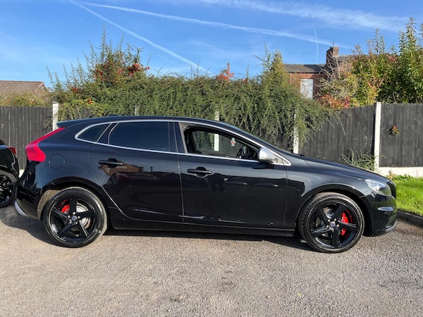 Used Volvo V40 2015 for sale - 76251506: Photo 8