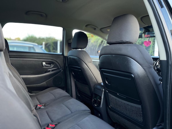 Used Kia Carens 2016 for sale - 76121855: Photo 18