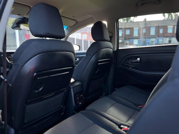 Used Kia Carens 2016 for sale - 76121855: Photo 19