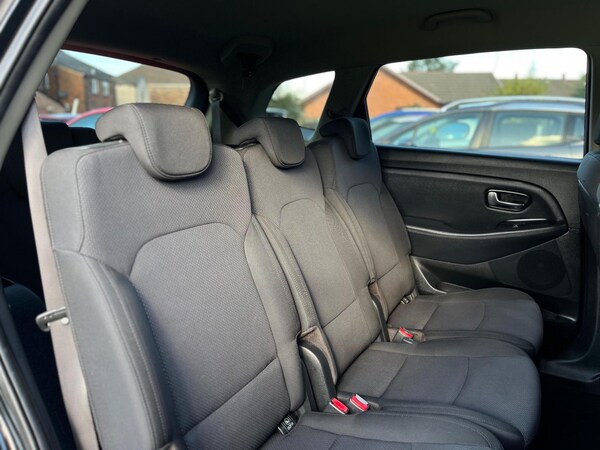 Used Kia Carens 2016 for sale - 76121855: Photo 21