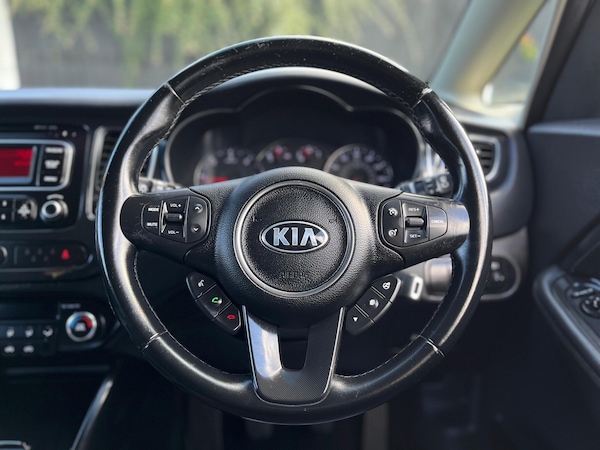 Used Kia Carens 2016 for sale - 76121855: Photo 32