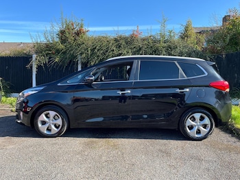 Used Kia Carens 2016 for sale - 76121855: Photo 4