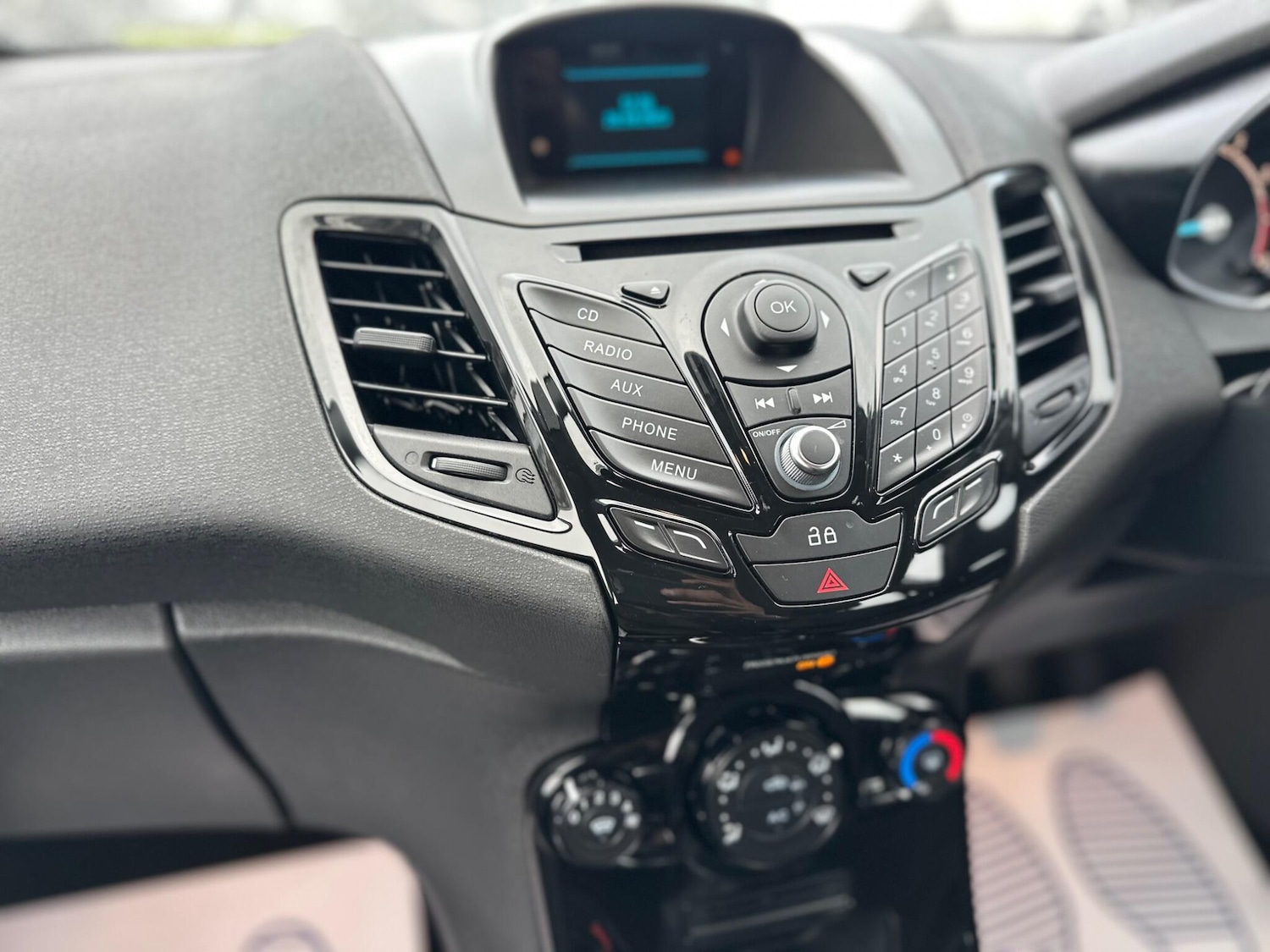 Used Ford Fiesta 2013 for sale - 76314956: Photo 10