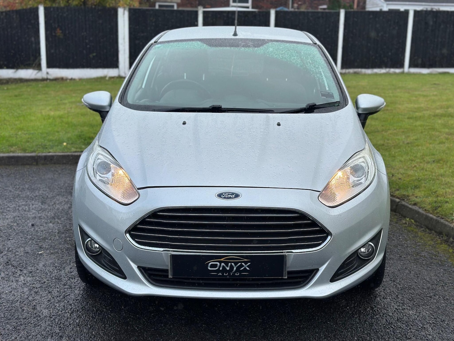 Used Ford Fiesta 2013 for sale - 76314956: Photo 2
