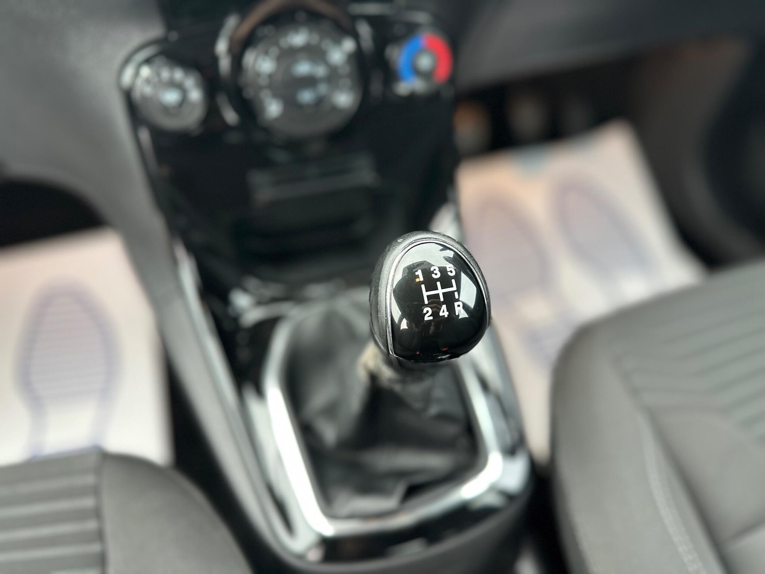 Used Ford Fiesta 2013 for sale - 76314956: Photo 9