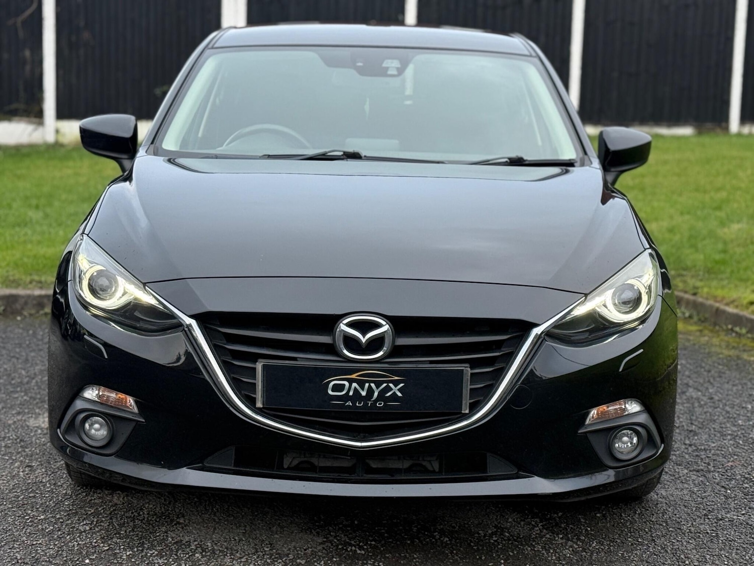 Used Mazda Mazda3 2015 for sale - 77040982: Photo 2