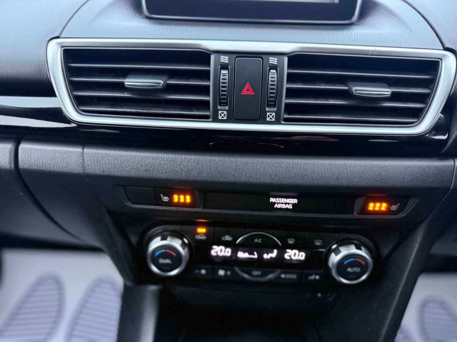 Used Mazda Mazda3 2015 for sale - 77040982: Photo 22