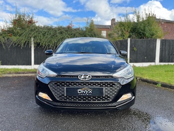 Used Hyundai i20 2015 for sale - 75940105: Photo