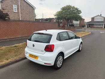 Used Volkswagen Polo 2015 for sale - 79400814: Photo