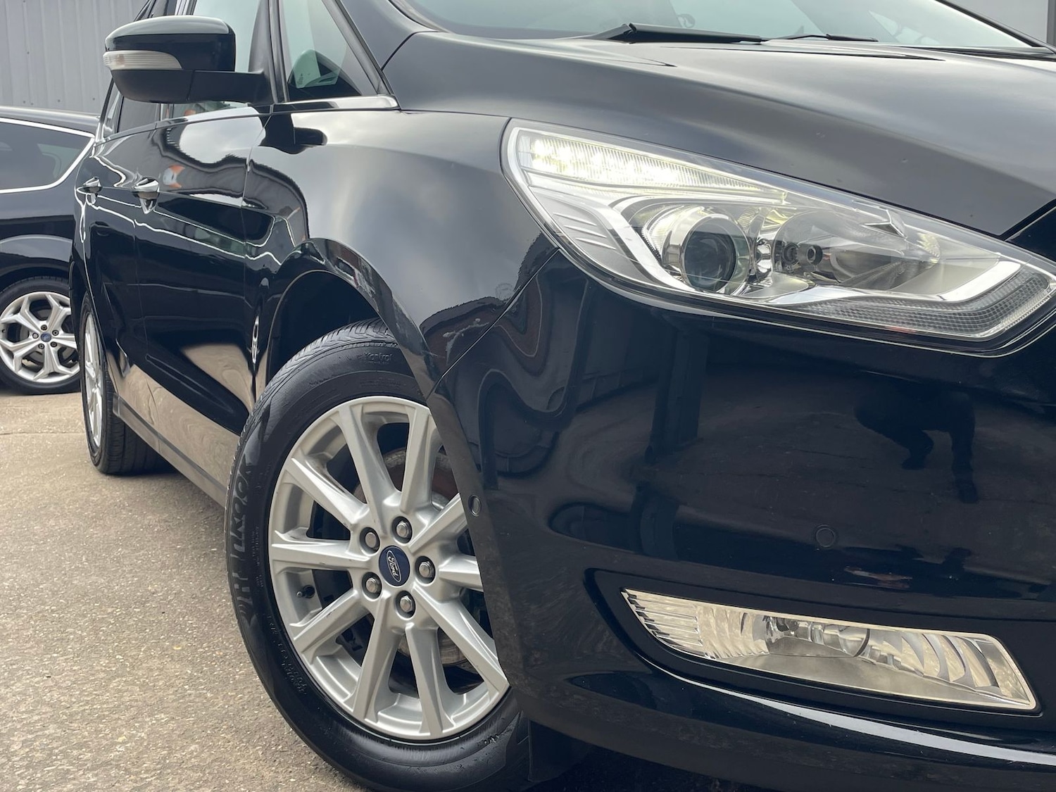 Used Ford Galaxy 2018 for sale - 77810329: Photo 11