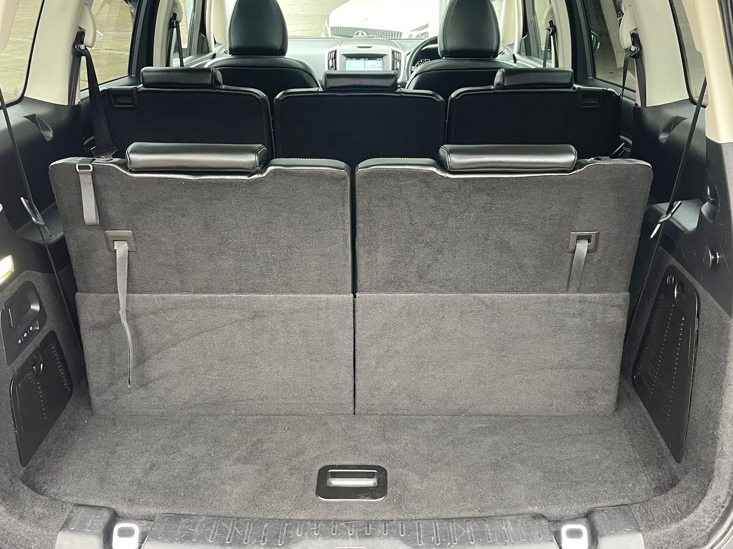 Used Ford Galaxy 2018 for sale - 77810329: Photo 17