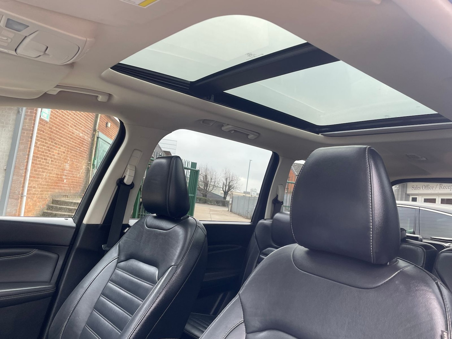 Used Ford Galaxy 2018 for sale - 77810329: Photo 34