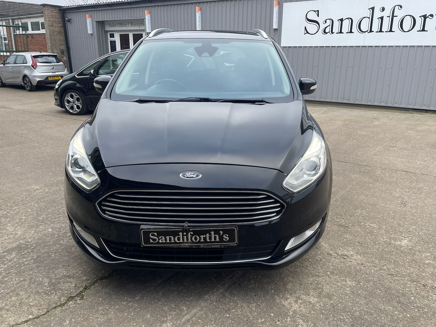 Used Ford Galaxy 2018 for sale - 77810329: Photo 40