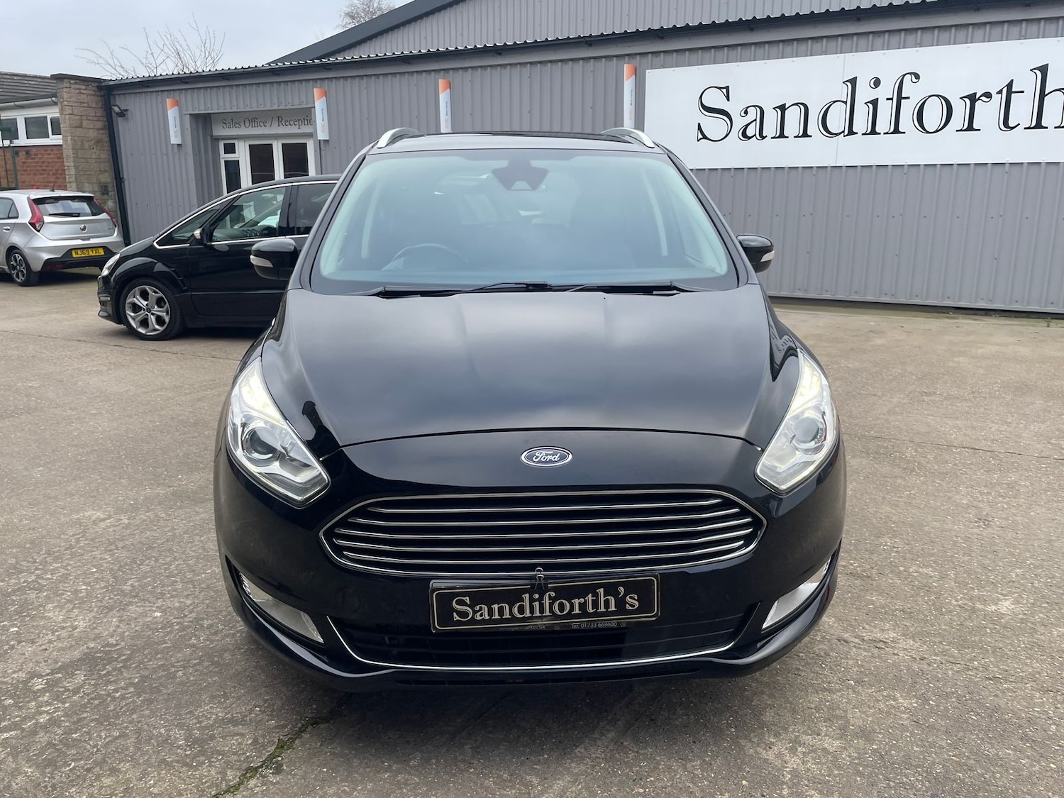 Used Ford Galaxy 2018 for sale - 77810329: Photo 41