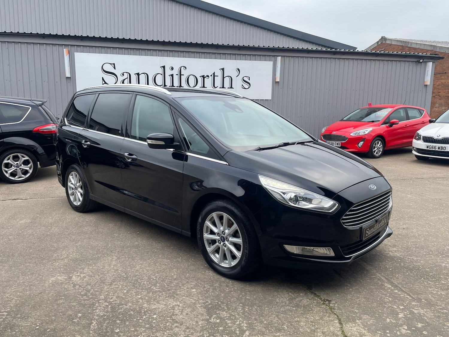 Used Ford Galaxy 2018 for sale - 77810329: Photo 46