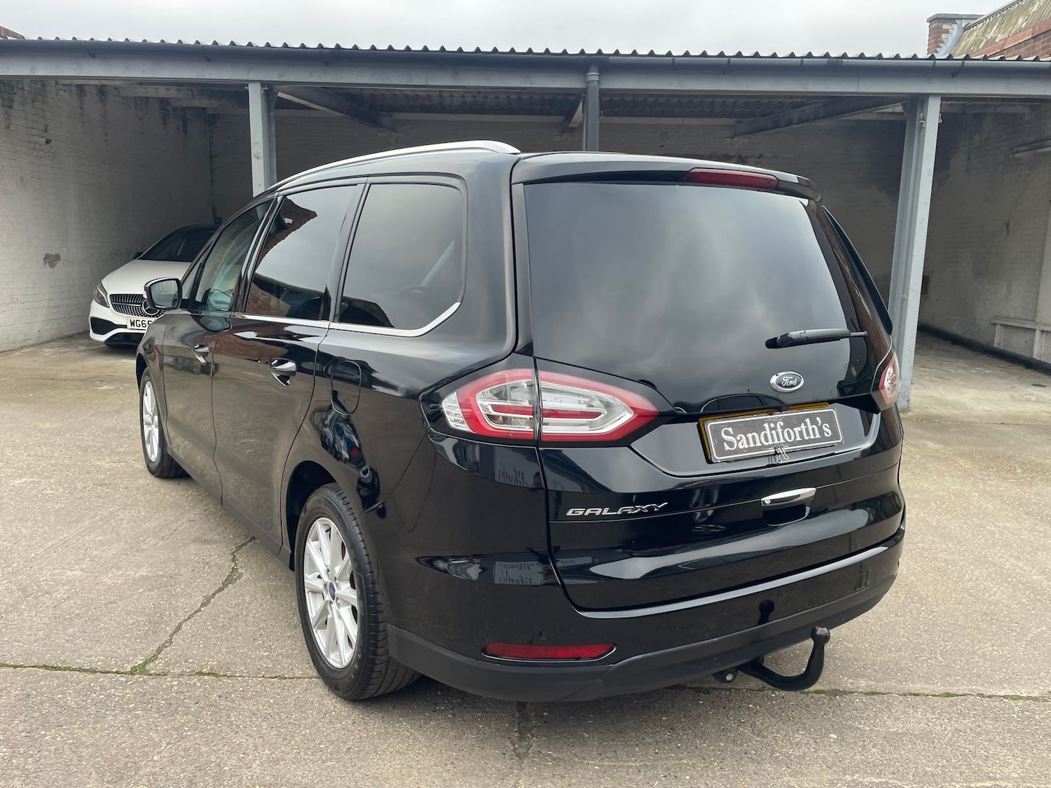Used Ford Galaxy 2018 for sale - 77810329: Photo 62