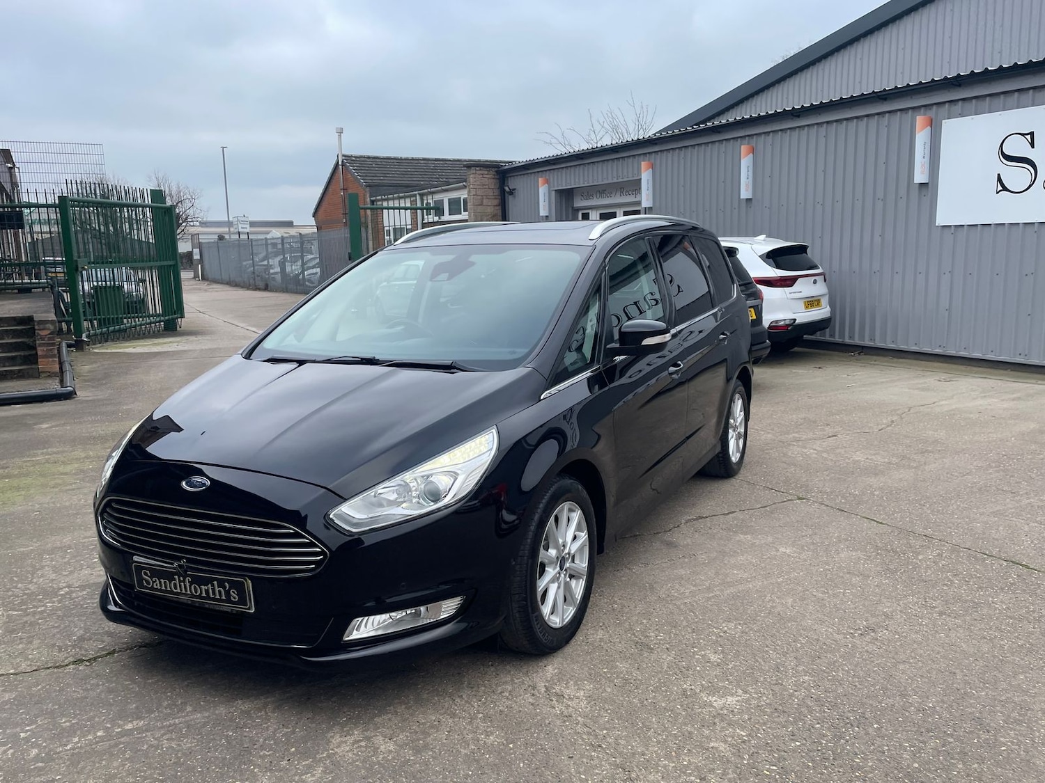Used Ford Galaxy 2018 for sale - 77810329: Photo 77