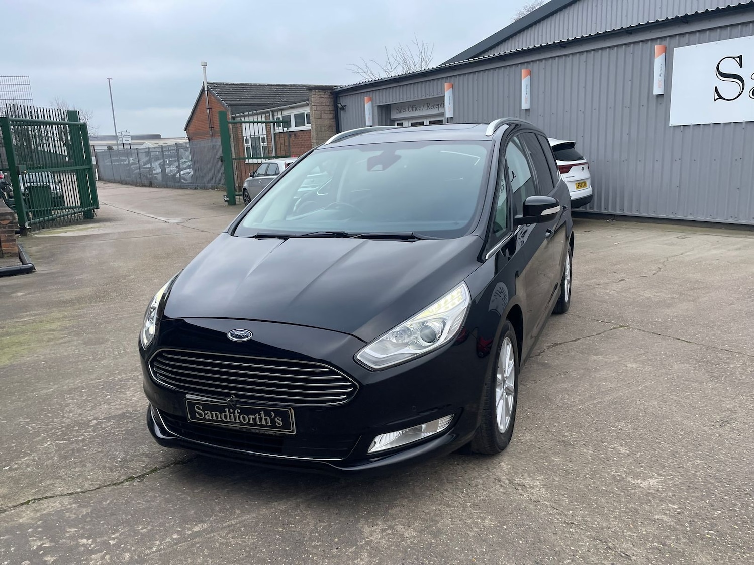 Used Ford Galaxy 2018 for sale - 77810329: Photo 78