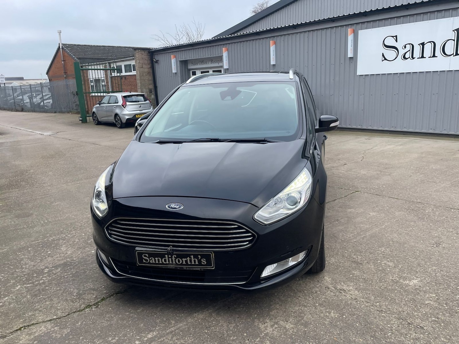 Used Ford Galaxy 2018 for sale - 77810329: Photo 79
